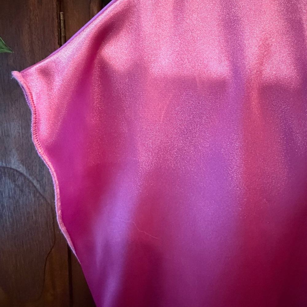 Nicole Miller NEW w/ Tags Pink Satin Top - perfect pretty in Pink Discount Ship - Picture 4 of 7